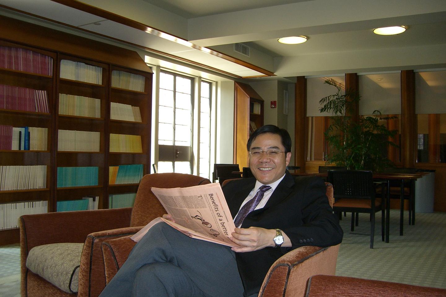 Jianqing Fan